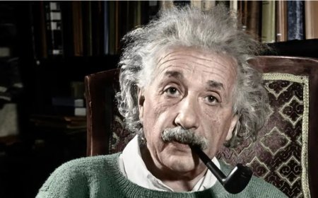 अल्बर्ट आइंस्टीन का जीवन परिचय, इतिहास | Albert Einstein Biography in Hindi